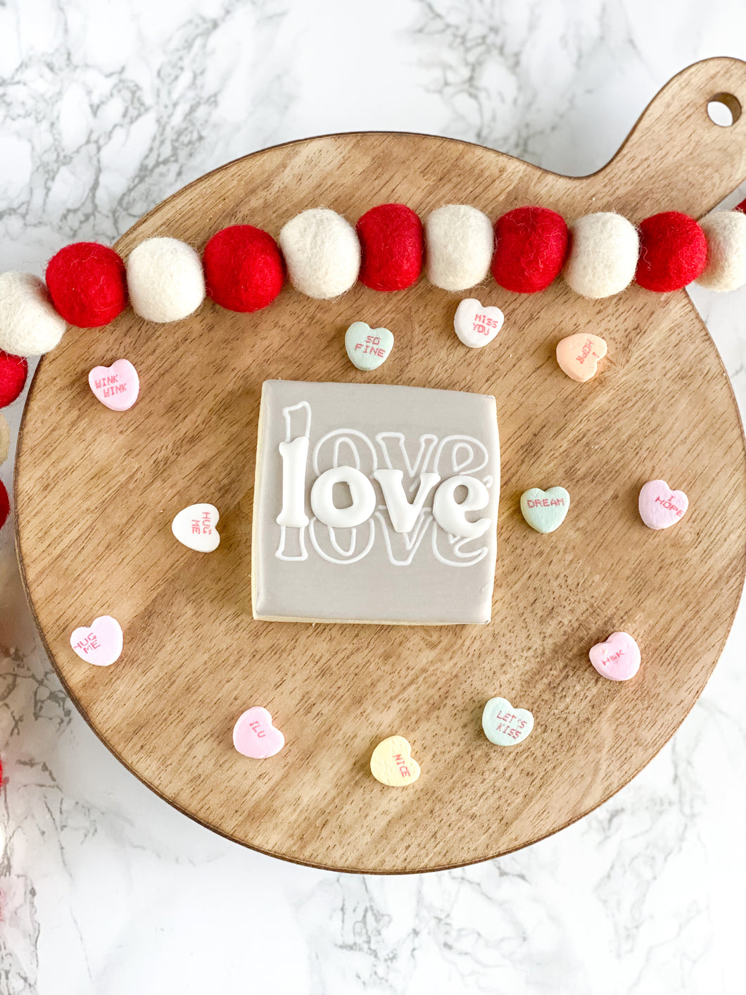Medium love cookie